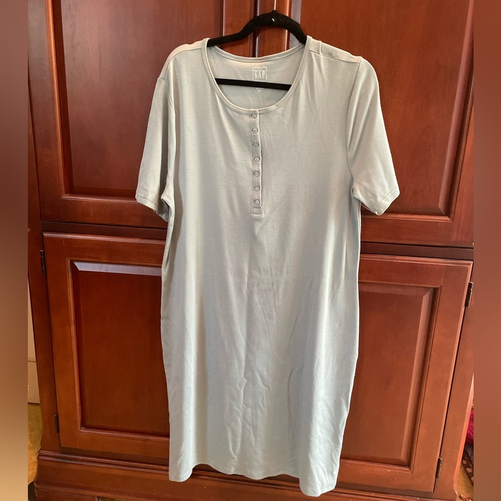 NWT Gap Tall Henley Dress